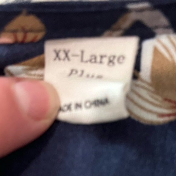 ✨SALE✨ Amazon Navy Floral Print Maxi Dress - Picture 4 of 5